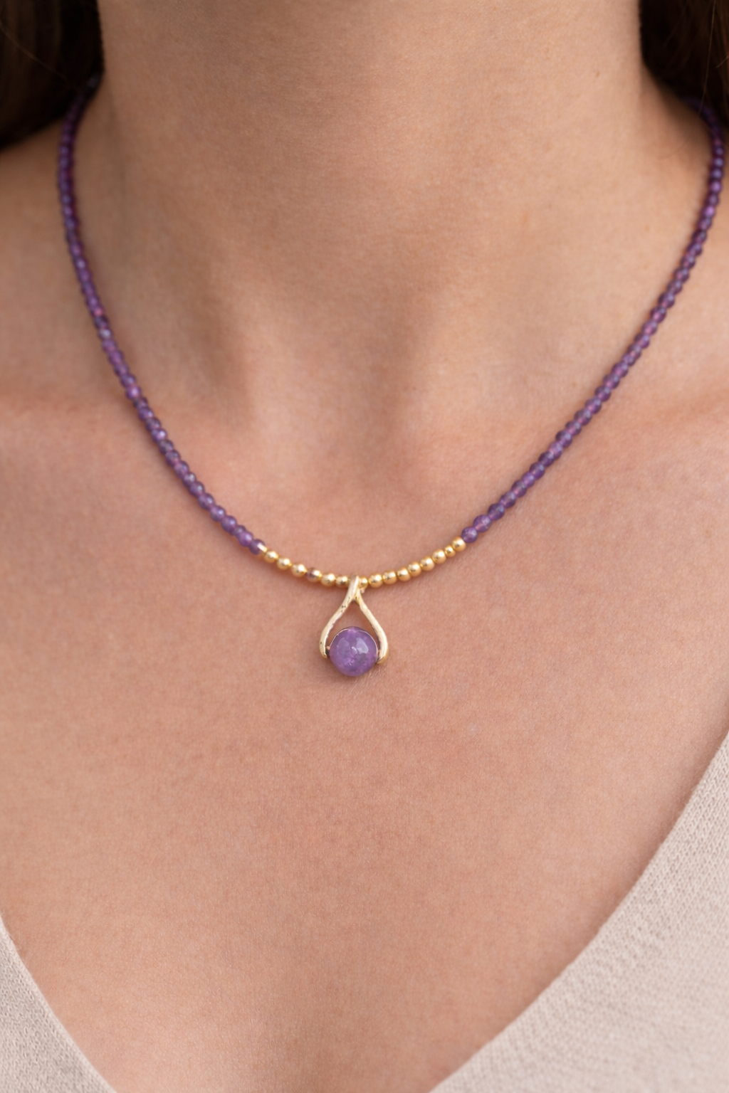 Collier Améthyste Fin – Élégance & Sérénit