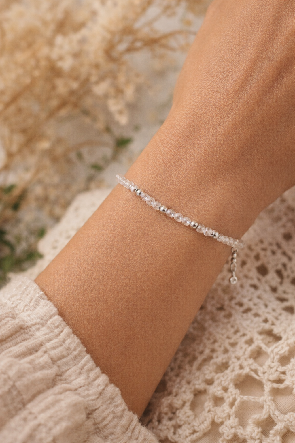 Bracelet Cristal de Roche – Énergie & Clarté
