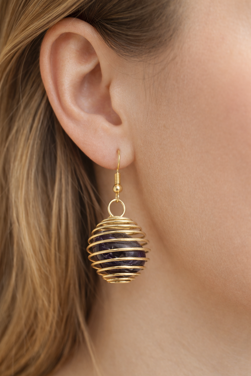 Boucles d’oreilles pierres naturelles en cage dorée – Améthyste, Quartz rose, Œil de tigre